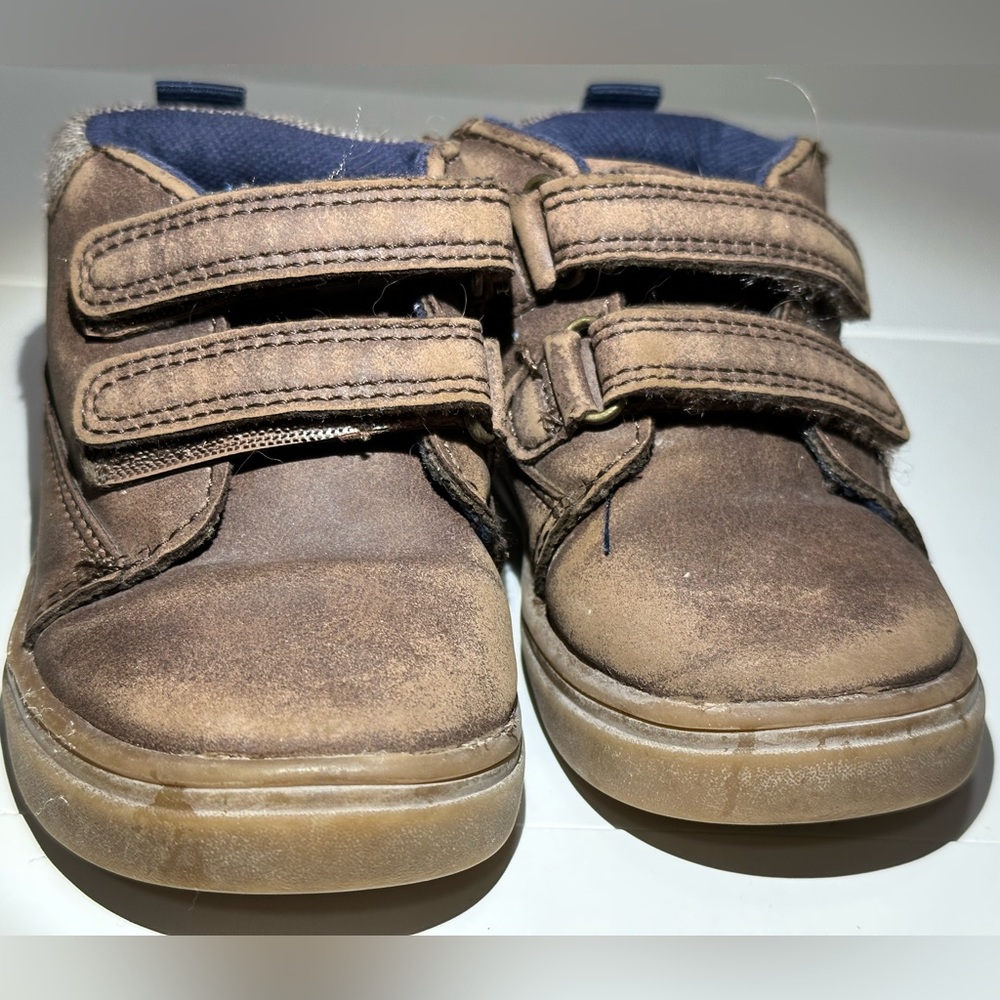 Cat & Jack Brown high tops/boots double Velcro size 6